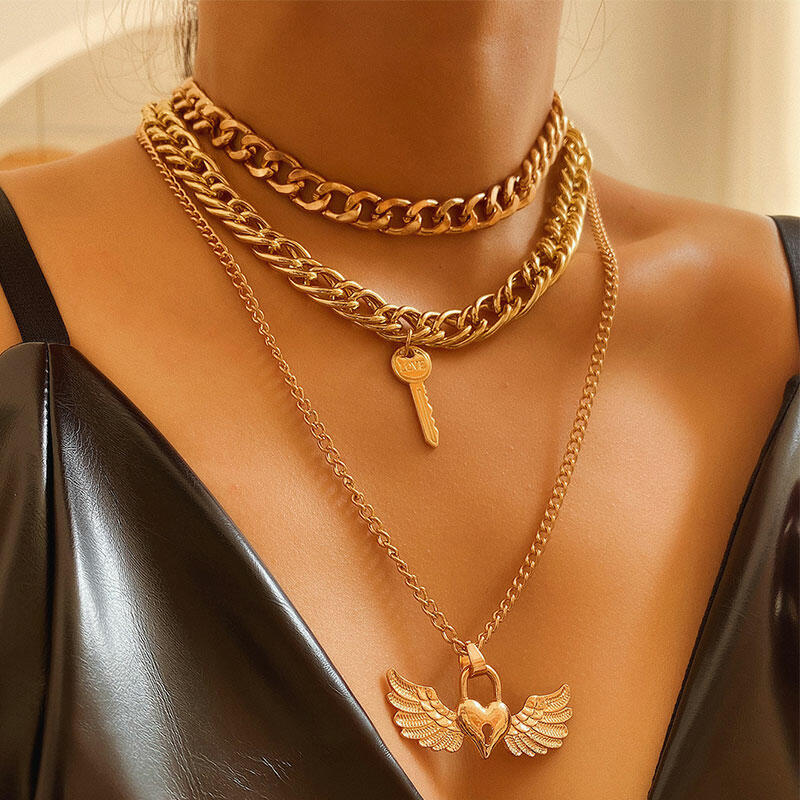 

Necklaces 3Pcs Creative Angel Wing Love Key Pendant Necklace Set in Gold. Size