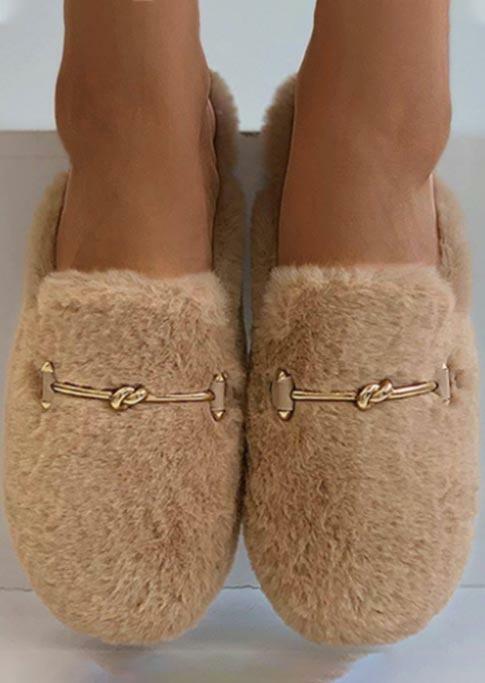 

Slippers Metal Decoration Warm Plush Round Toe Indoor Slippers in Khaki. Size: ,38,39,40