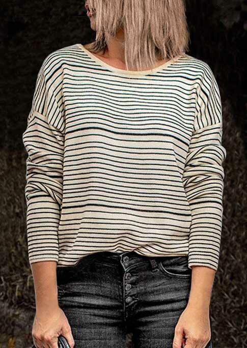 

Blouses Striped Open Back Long Sleeve O-Neck Blouse in Stripe. Size: ,M,L,XL