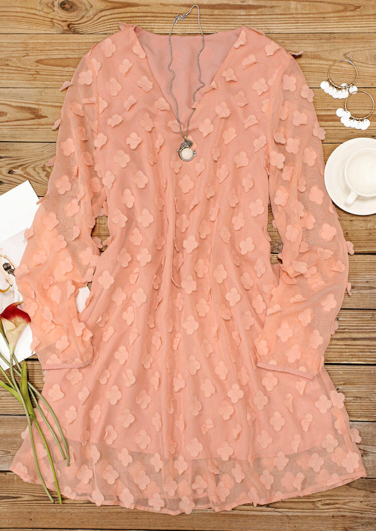 Mini Dresses Petal Splicing Long Sleeve O-Neck Mini Dress in Pink. Size: L,M,S,XL