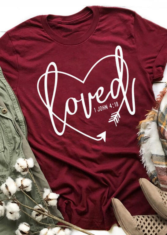 T-shirts Tees Loved Heart Arrow T-Shirt Tee in Burgundy. Size: ,XL