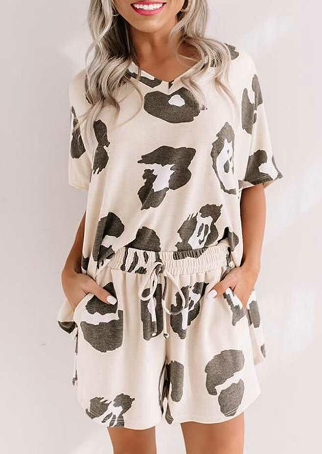 

Sleepwear Leopard T-Shirt Tee And Drawstring Pocket Shorts Pajamas Set in Beige. Size