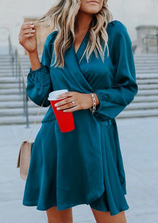 

Mini Dresses Ruffled Wrap Elastic Cuff V-Neck Mini Dress in Blue. Size: S,M,,XL