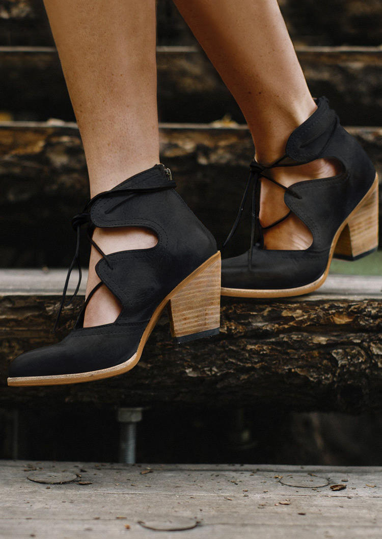 

Sandals Breathable Lace Up Round Toe Heeled Sandals in Black. Size