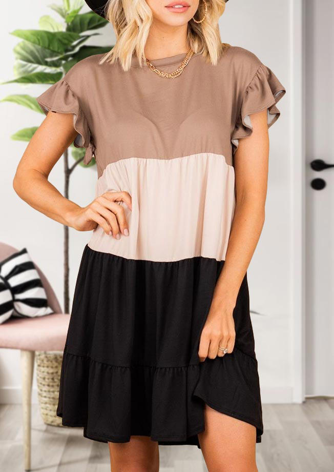 

Mini Dresses Color Block Ruffled O-Neck Mini Dress in Multicolor. Size: S,M