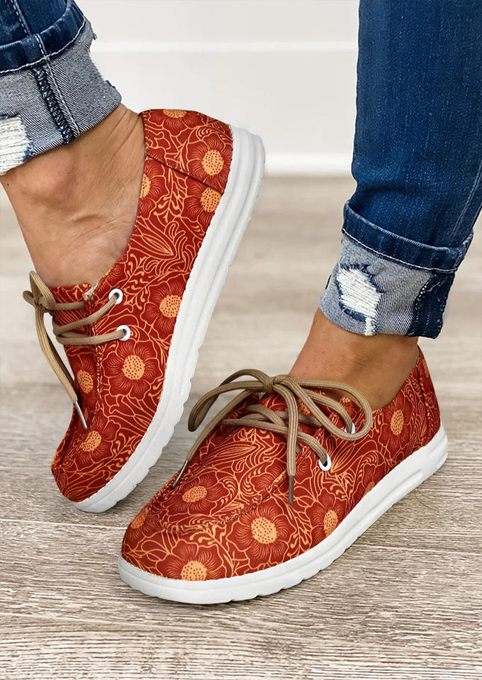 

Sneakers Floral Slip On Round Toe Flat Sneakers in Brown. Size: ,38,39,40,41