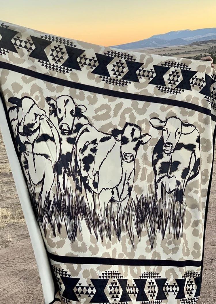

Blanket Western Cow Geometric Leopard Warm Blanket in Multicolor. Size