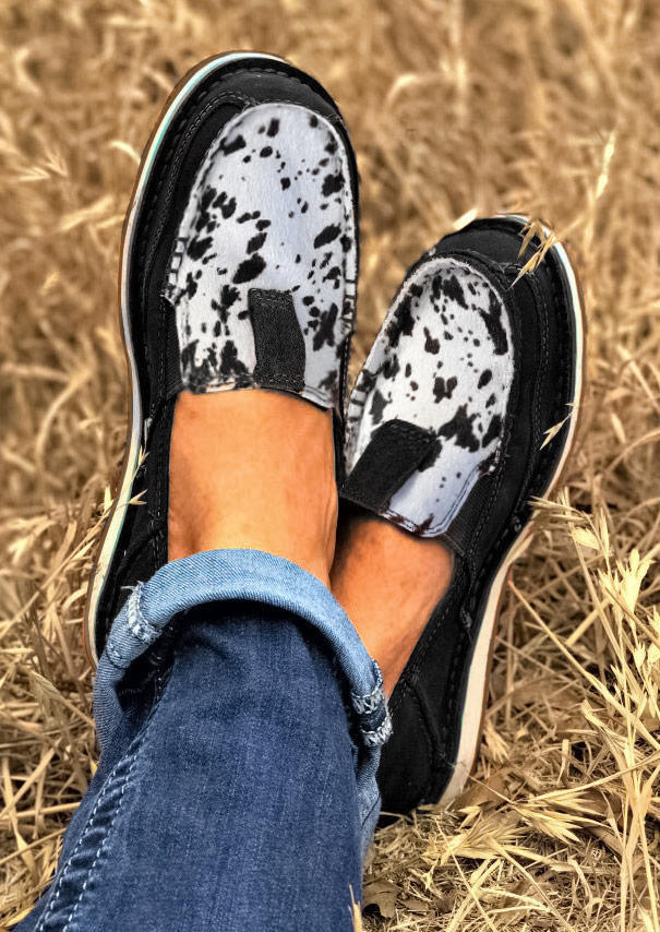 Cow Slip On Round Toe Flat Sneakers - Black
