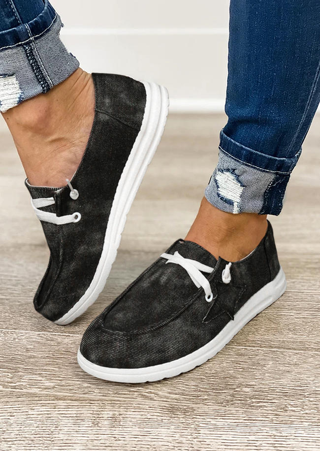 

Sneakers Star Lace Up Round Toe Flat Canvas Sneakers in Dark Grey. Size