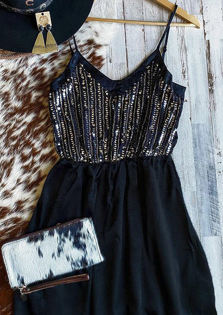 

Mini Dresses Sequined Splicing Adjustable Spaghetti Strap V-Neck Mini Dress in Black. Size: ,M,L,XL
