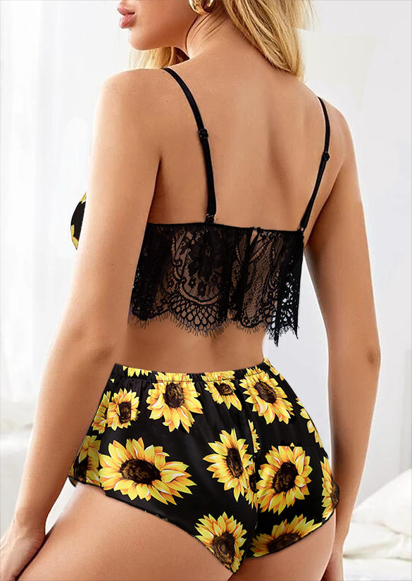 

Lingerie Sunflower Lace Splicing Bra And Bowknot Panties Lingerie Set in Yellow. Size: ,L