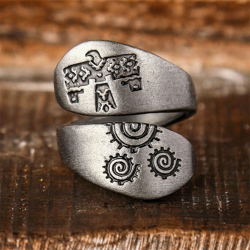 

Rings Vintage Thunderbird Engraved Wrap Ring in Silver. Size