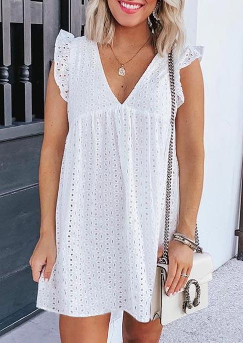 

Mini Dresses Hollow Out Ruffled V-Neck Cap Sleeve Mini Dress in White. Size: ,M,L,XL