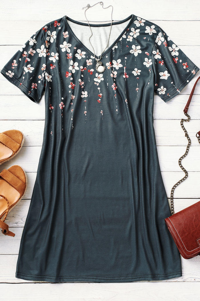 

Mini Dresses Floral Short Sleeve Mini Dress in Dark Grey. Size