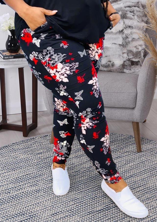 

Plus Size Bottoms Plus Size Floral Butterfly Pants in Black. Size: ,XL,2XL