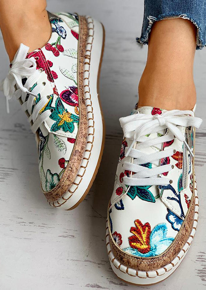 

Sneakers Floral Lace Up Flat Sneakers in Multicolor. Size: ,41