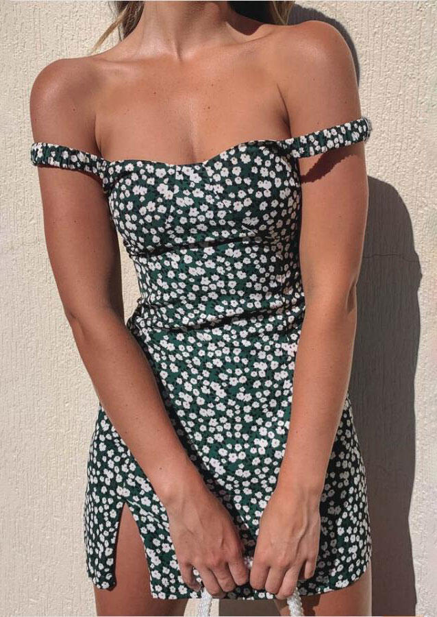 

Bodycon Dresses Floral Slit Spaghetti Strap Bodycon Dress in Green. Size: ,M,L,XL
