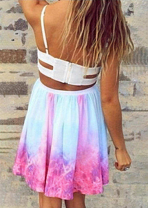 

Mini Dresses Gradient Tie Dye Ruffled Hollow Out Zipper Mini Dress in Multicolor. Size: M,,XL