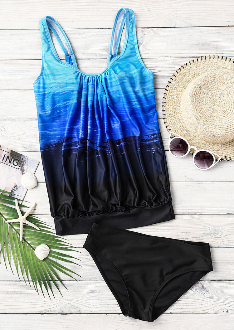

Tankinis Gradient Ruffled O-Neck Tankini Set in Blue. Size