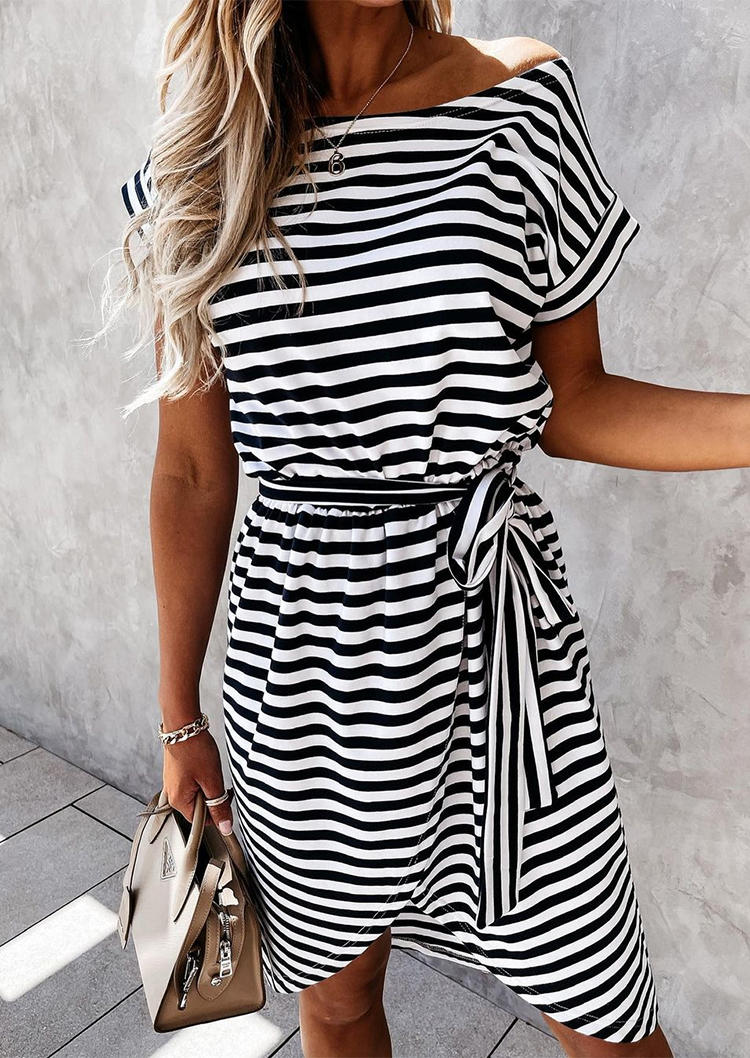 

Mini Dresses Striped O-Neck Asymmetric Mini Dress in Stripe. Size