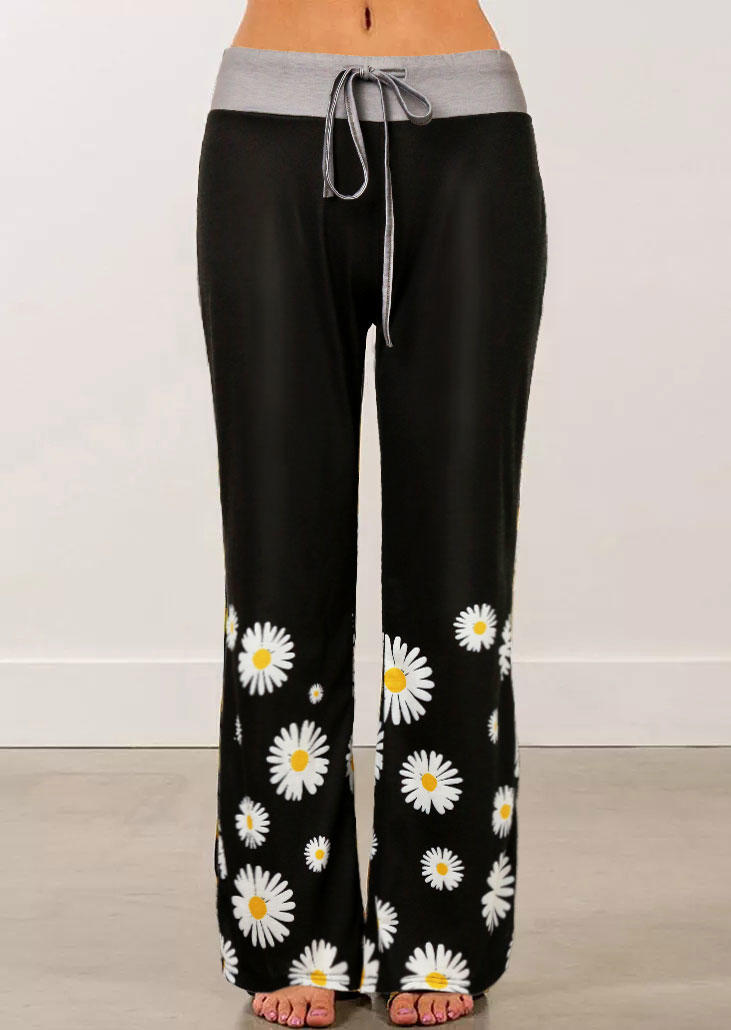 

Pants Daisy Drawstring Wide Leg Pants in Black. Size