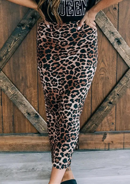 Skirts Leopard Elastic Waist Slit Long Pencil Skirt in Leopard. Size: S,M,L,XL