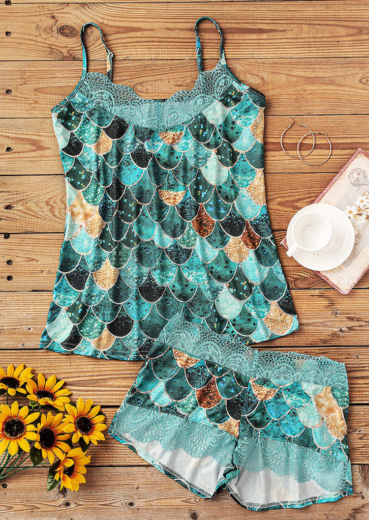 

Sleepwear Colorful Mermaid Scales Camisole And Lace Shorts Pajamas Set in Green. Size