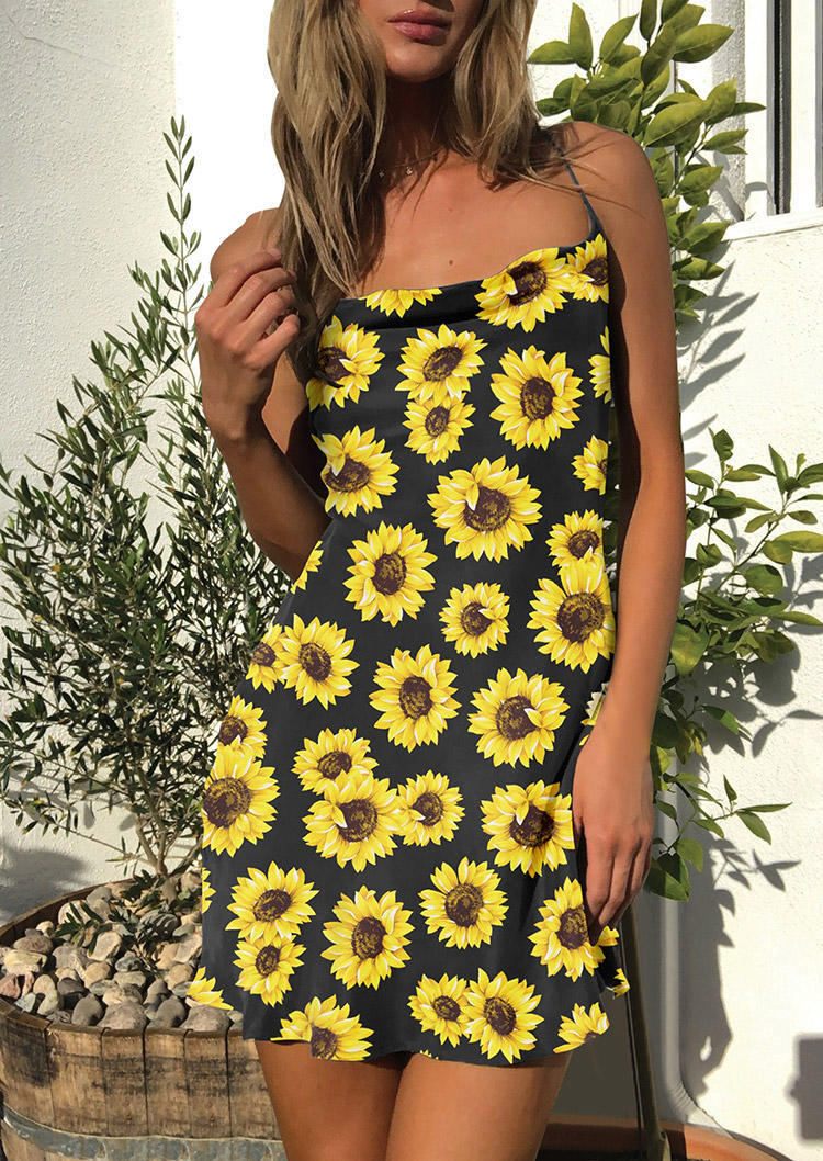 Mini Dresses Sunflower Open Back Tie Spaghetti Strap Mini Dress in Black. Size: M,L,XL
