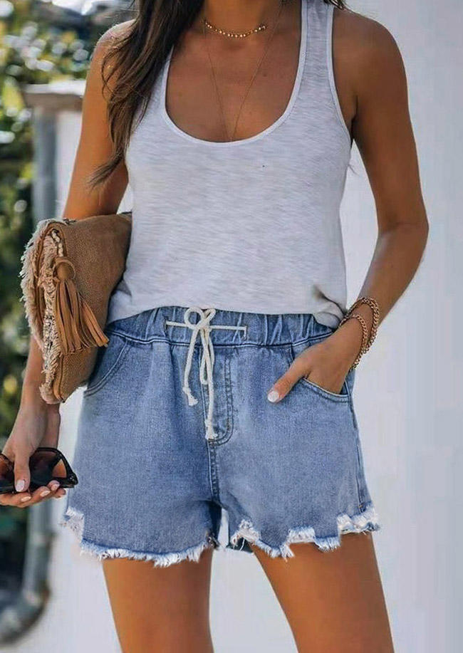 

Shorts Frayed Hem Pocket Drawstring Denim Shorts in Blue. Size