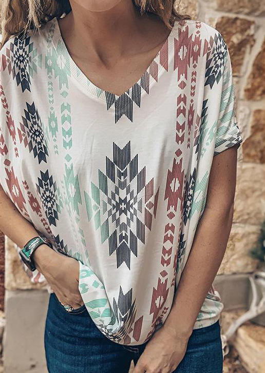 

Blouses Western Aztec Geometric Short Sleeve Blouse in Multicolor. Size