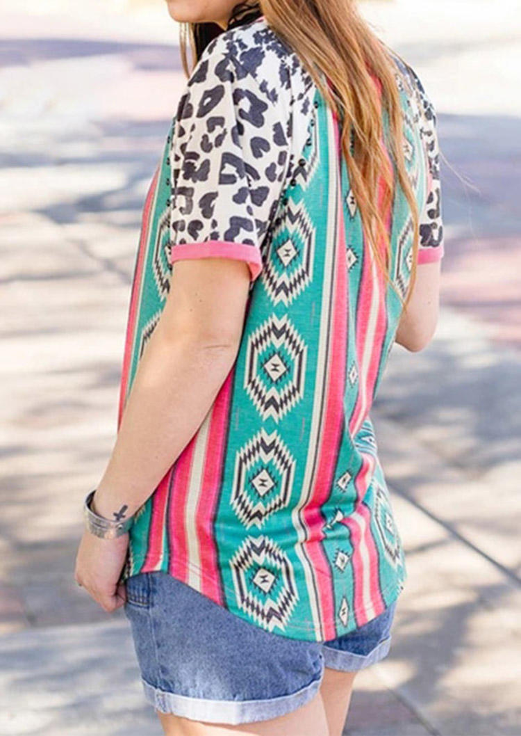 

Blouses Aztec Geometric Leopard Splicing Asymmetric Blouse in Multicolor. Size