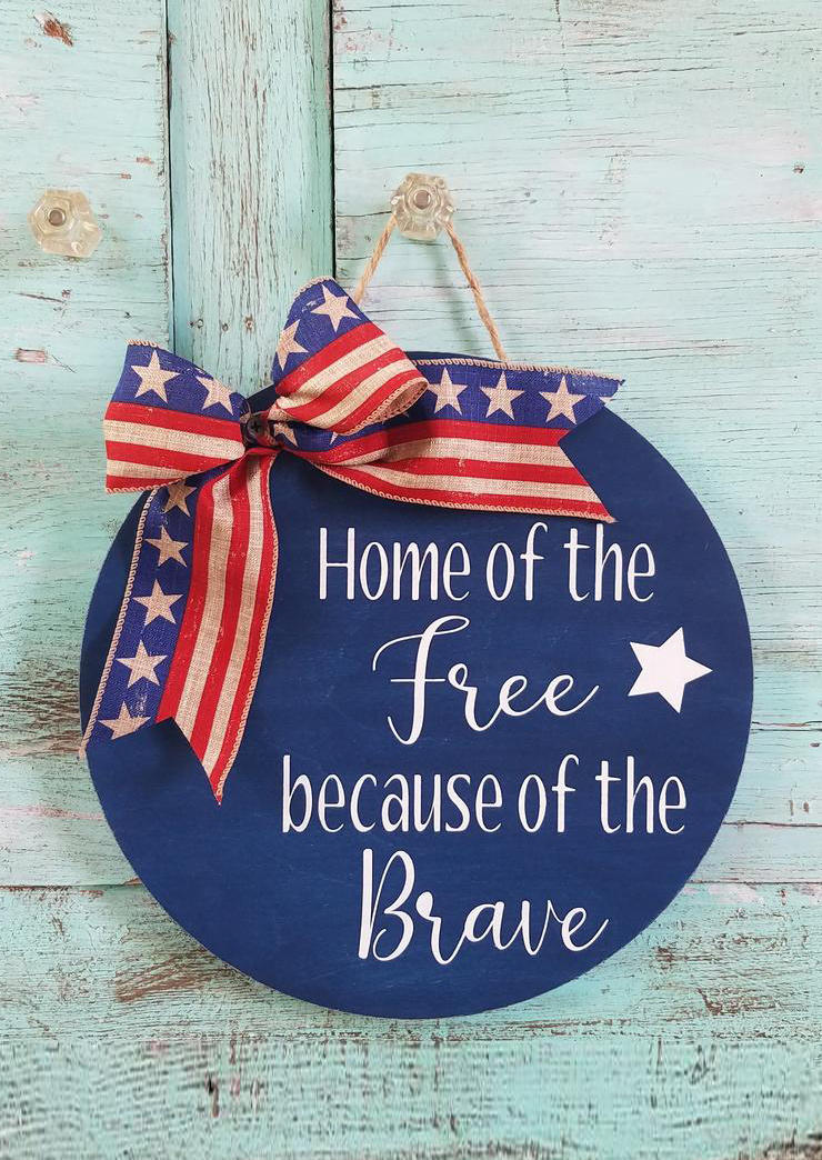 

Cool Gadgets American Flag Star Striped Bowknot Wooden Welcome Hanging Ornament in Pattern2. Size
