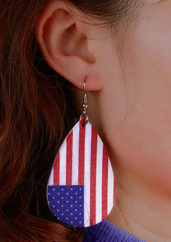 Earrings American Flag Printed Earrings in Red. Size: One Size