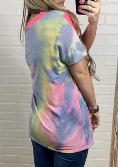 

Blouses Color Block Tie Dye V-Neck Blouse in Multicolor. Size