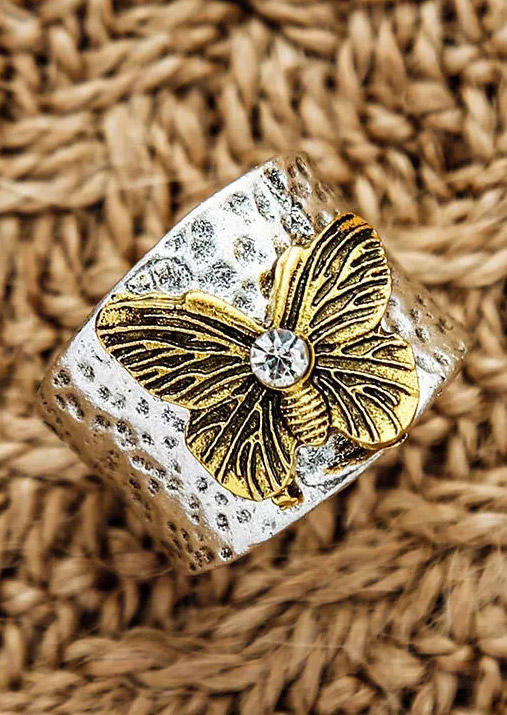 

Rings Vintage Rhinestone Butterfly Ring in Silver. Size