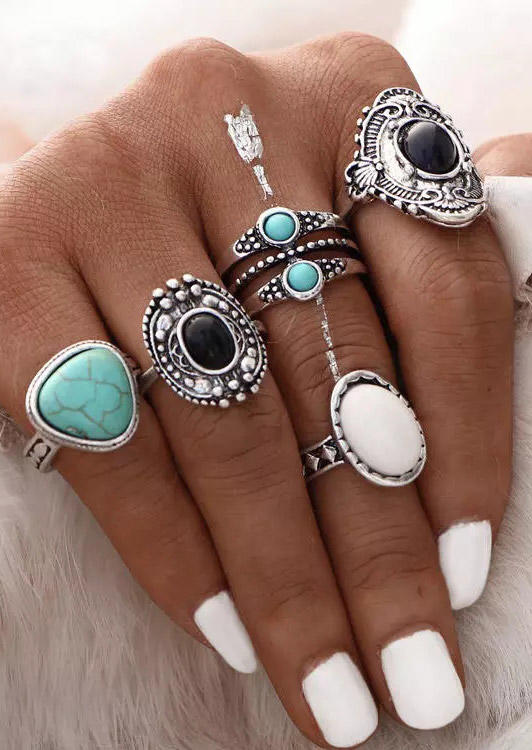 

Rings 5Pcs Bohemian Vintage Turquoise Ring Set in Silver. Size