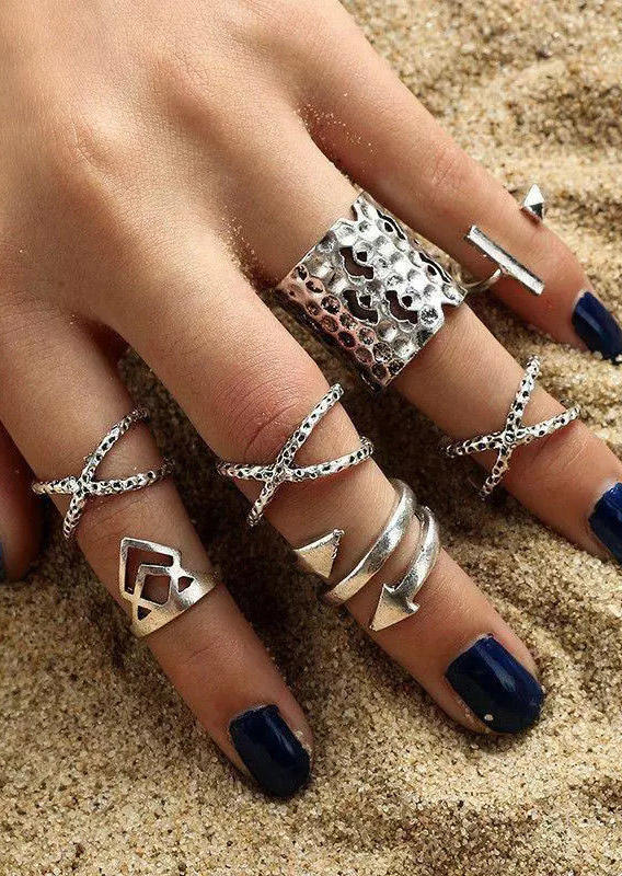 

Rings 8Pcs Bohemian Hollow Out Arrow Alloy Ring Set in Silver. Size