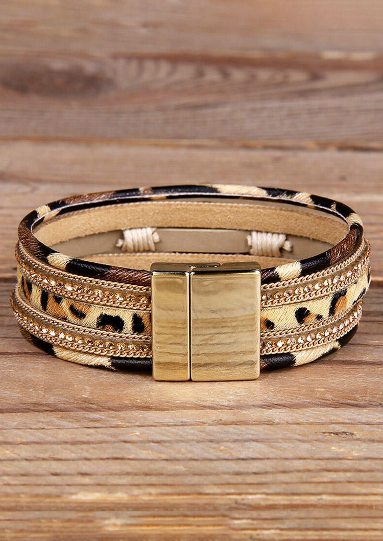 

Bracelet Leopard Printed Magnet Buckle Bracelet in Leopard. Size