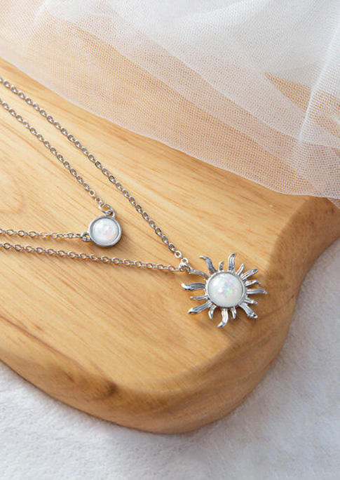 

Necklaces Sunflower Rhinestone Dual-Layered Necklace in Gold. Size