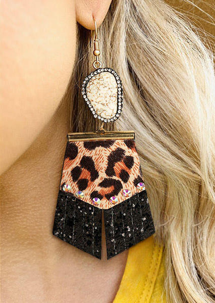 

Earrings Creative Leopard Sequined Splicing Rhinestone Earrings in Black. Size