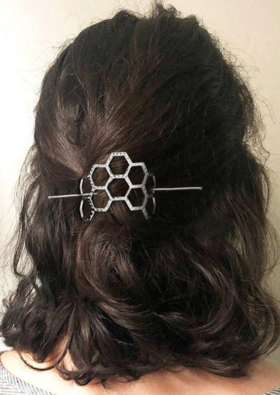 

Mini Honeycomb Asymmetric Alloy Hairpin in Silver. Size
