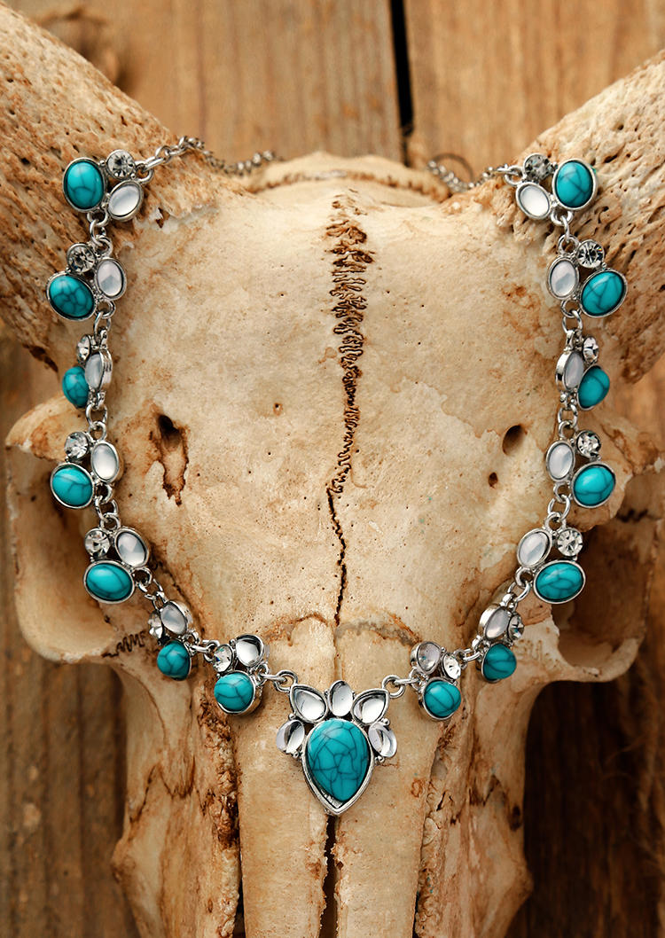 

Necklaces Bohemian Inlaid Turquoise Rhinestone Pendant Necklace in Cyan. Size