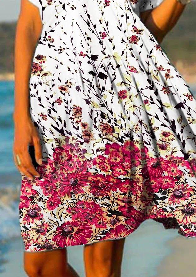 

Mini Dresses Floral V-Neck Short Sleeve Mini Dress in Multicolor. Size