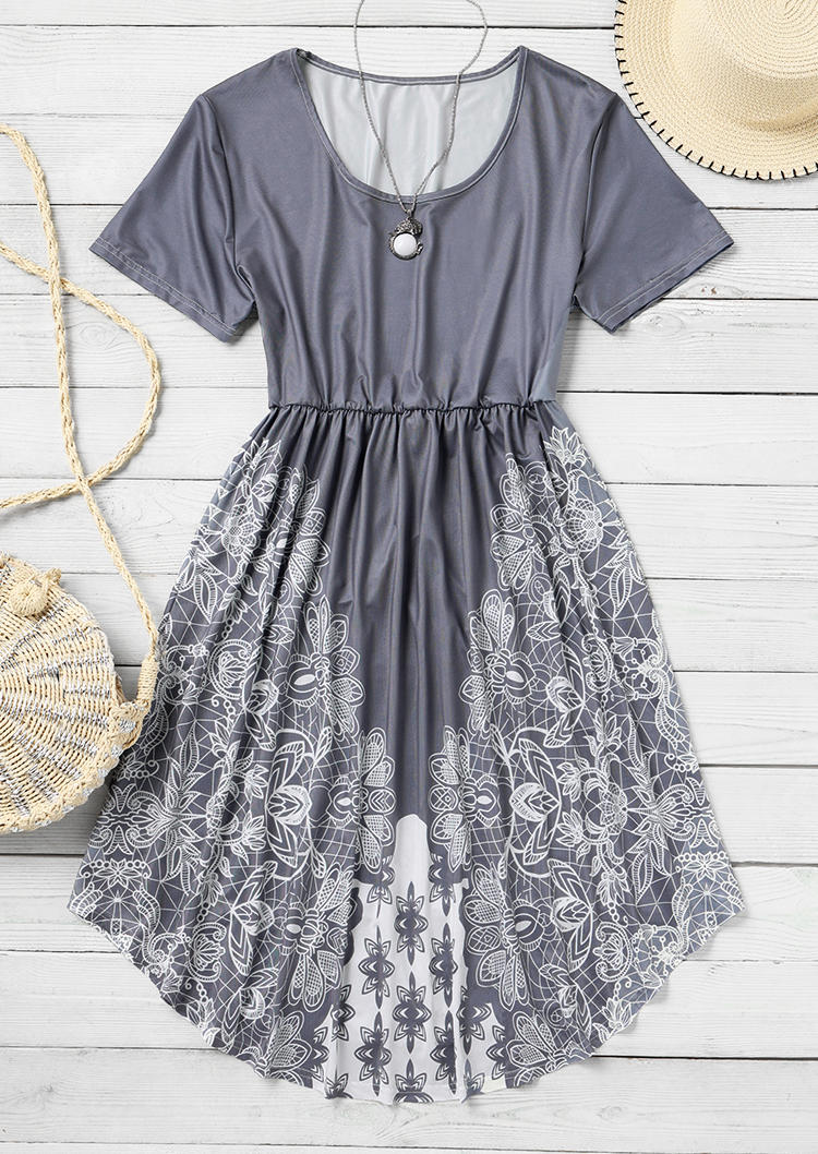 

Mini Dresses Floral Ruffled O-Neck Mini Dress in Gray. Size