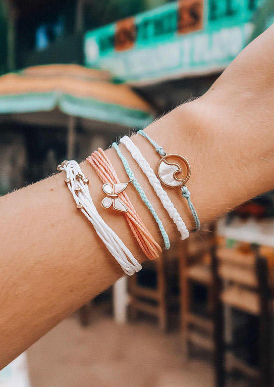 

Bracelet Butterfly Wave Hollow Out Multi-Layered Braided Bracelet in Multicolor. Size