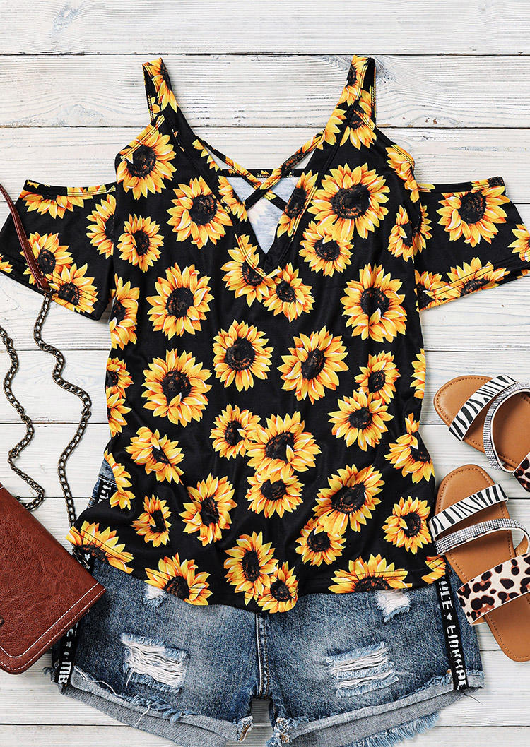 

Blouses Sunflower Criss-Cross Cold Shoulder Blouse in Black. Size: ,L,XL