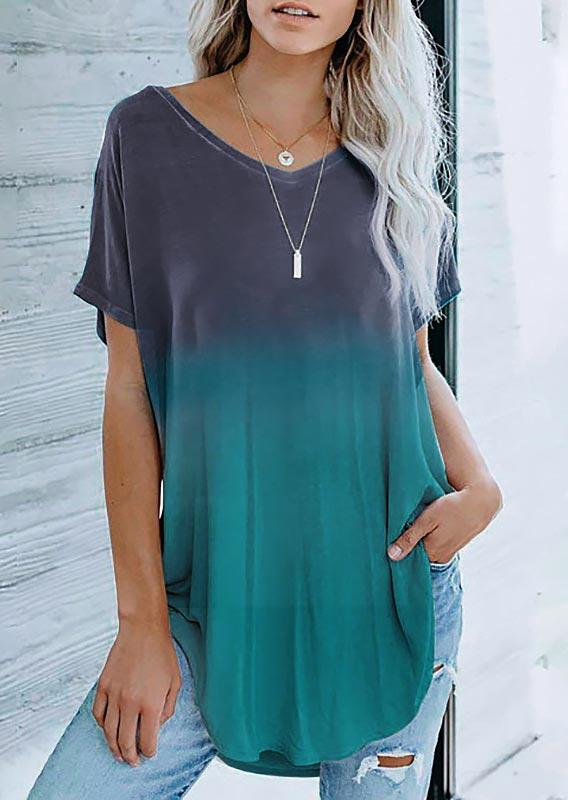 

Blouses Gradient Ruffled Loose Long Blouse in Multicolor. Size: ,M,L,XL