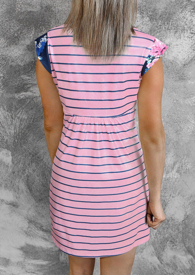 

Mini Dresses Floral Striped Ruffled Notched Neck Mini Dress in Multicolor. Size: L,M,,XL