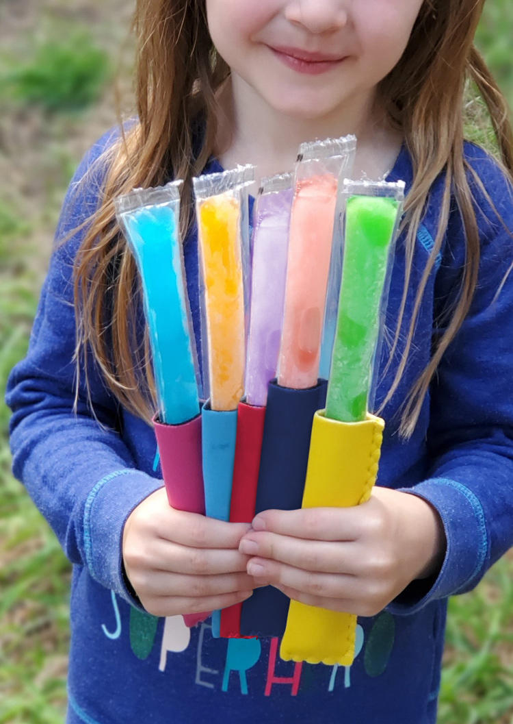 

Cool Gadgets 5Pcs Kids Ice Pop Holders Set in Multicolor. Size