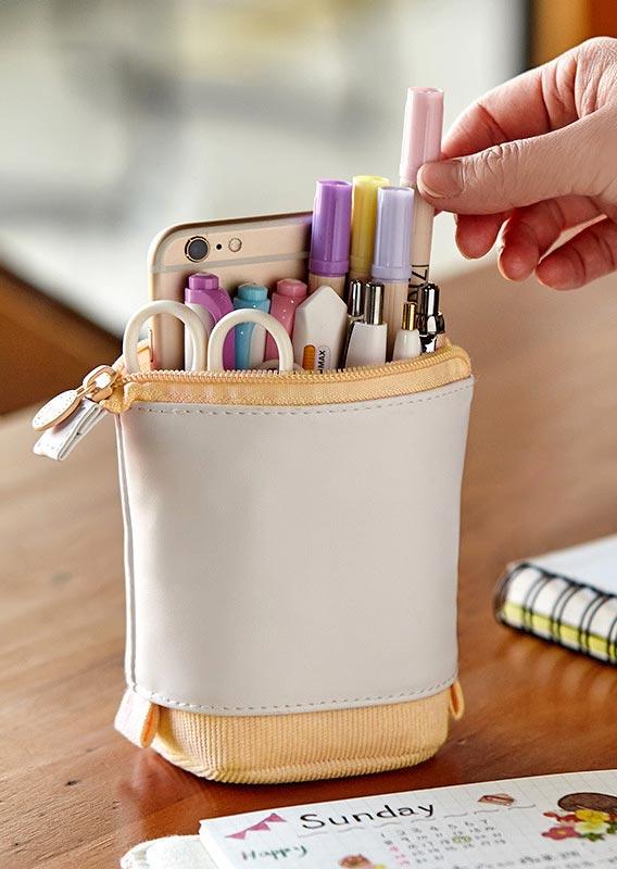 

Cool Gadgets Transformer Stand-Up Stationery Pencil Case in Yellow. Size